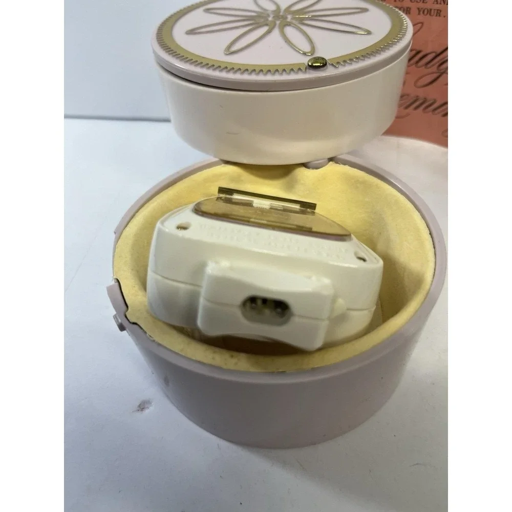 Vintage NOS Lady Remington Electric Shaver Complete With Case & Cord Orchid 261